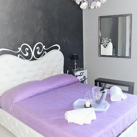B&B A Due Passi Dal Mare Taormina Exterior photo