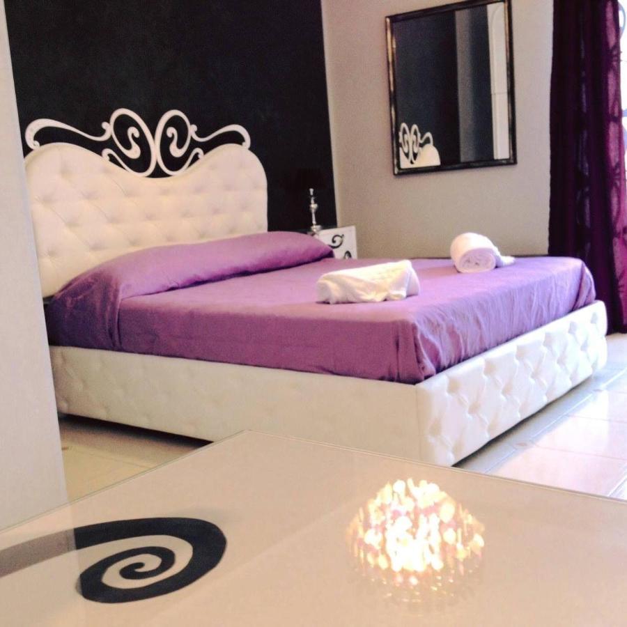 B&B A Due Passi Dal Mare Taormina Exterior photo