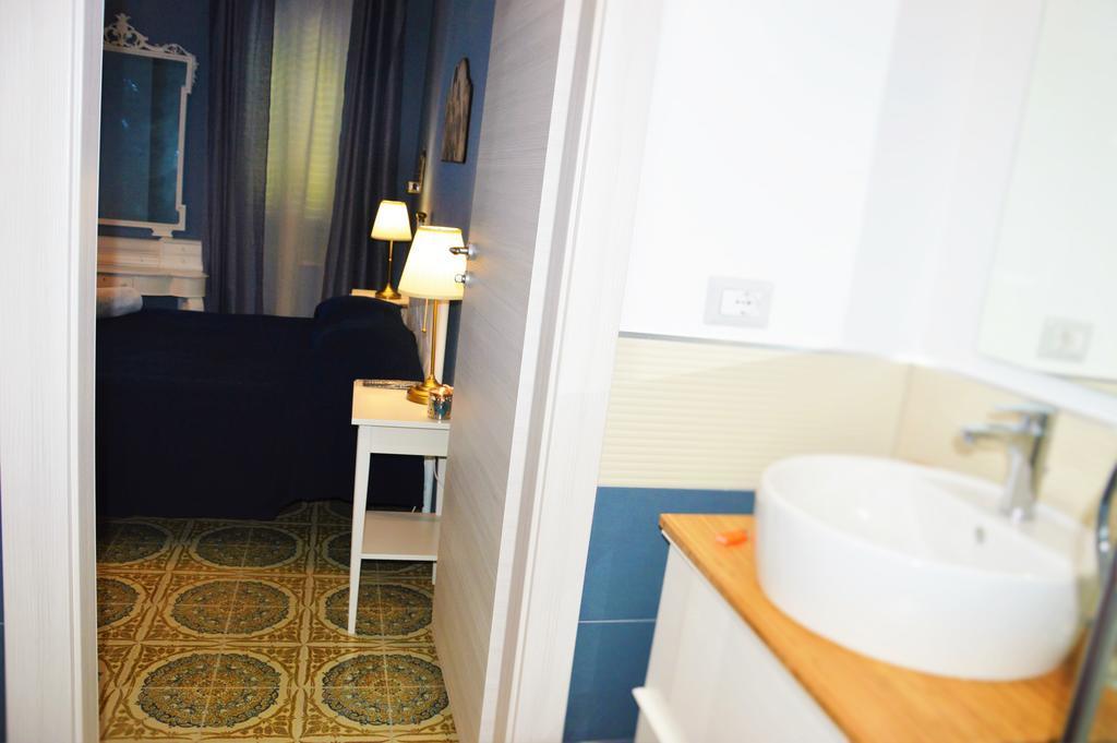 B&B A Due Passi Dal Mare Taormina Exterior photo